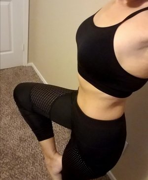 Hassina call girl in Richmond KY